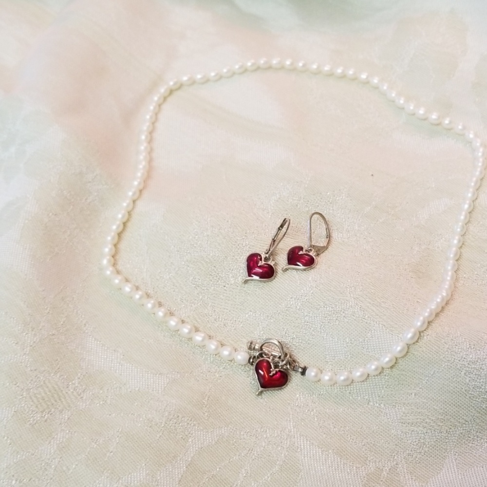 Pearl necklace and earring set.